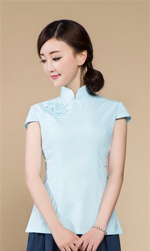 九尾狐狸m在椅子上喷水视频