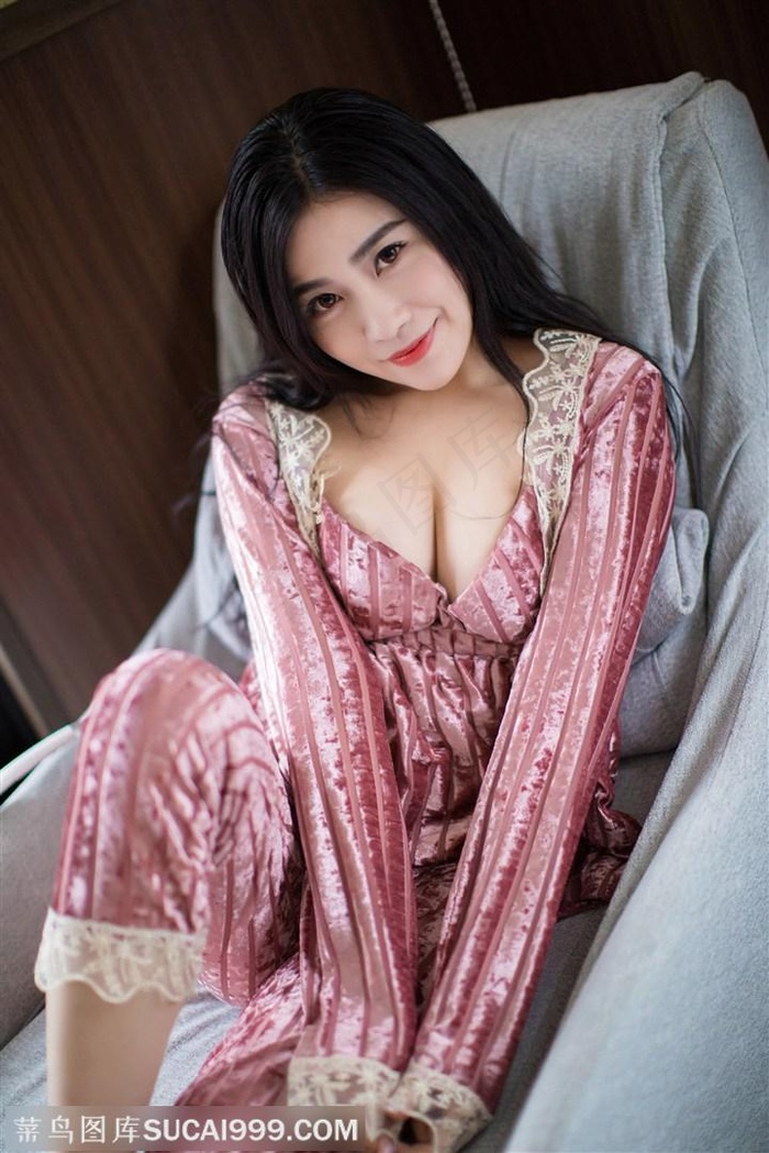 午夜AV无码一区二区三区