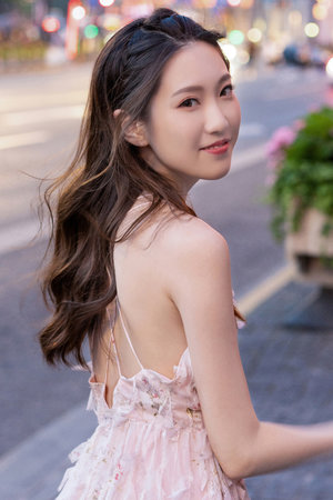 我唾弃你的坟墓似曾相识