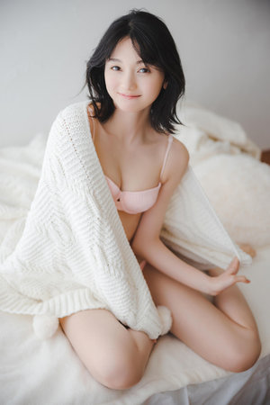 韩国年轻漂亮的子1