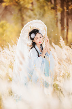 女性极缝白浆视频