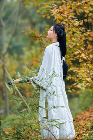 新搬来的女邻居