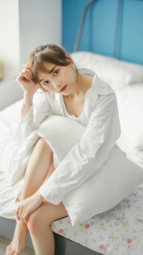 已满十八岁从此进入戴好耳机的