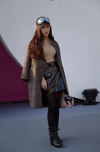 伊人日草久干五十区