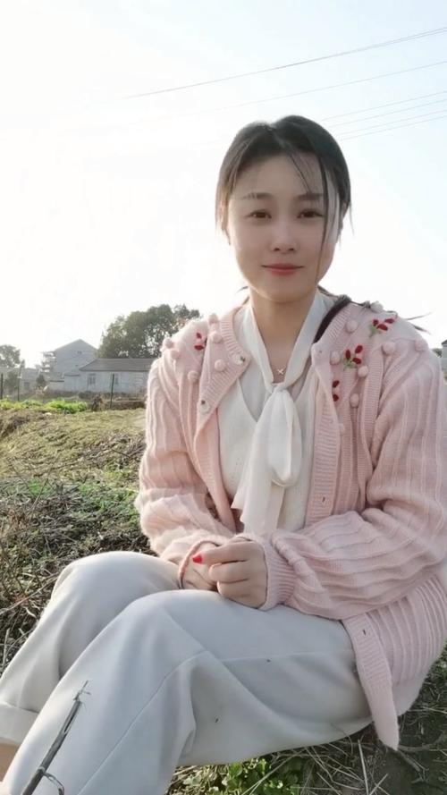 小婷又软又嫩又紧水又多最新章节