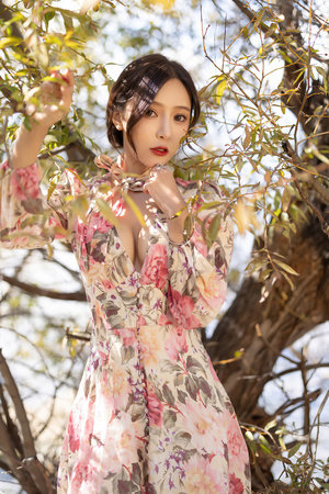 万能伟扒网红微博