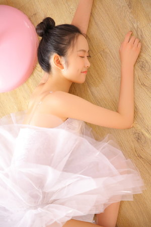 宝宝别哭我慢一点日韩