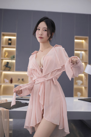 日韩精品二区在线播放