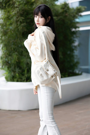 嫩草在线视频www免费观看