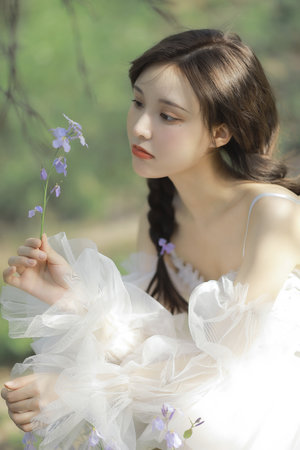 白色透明蕾丝内裤