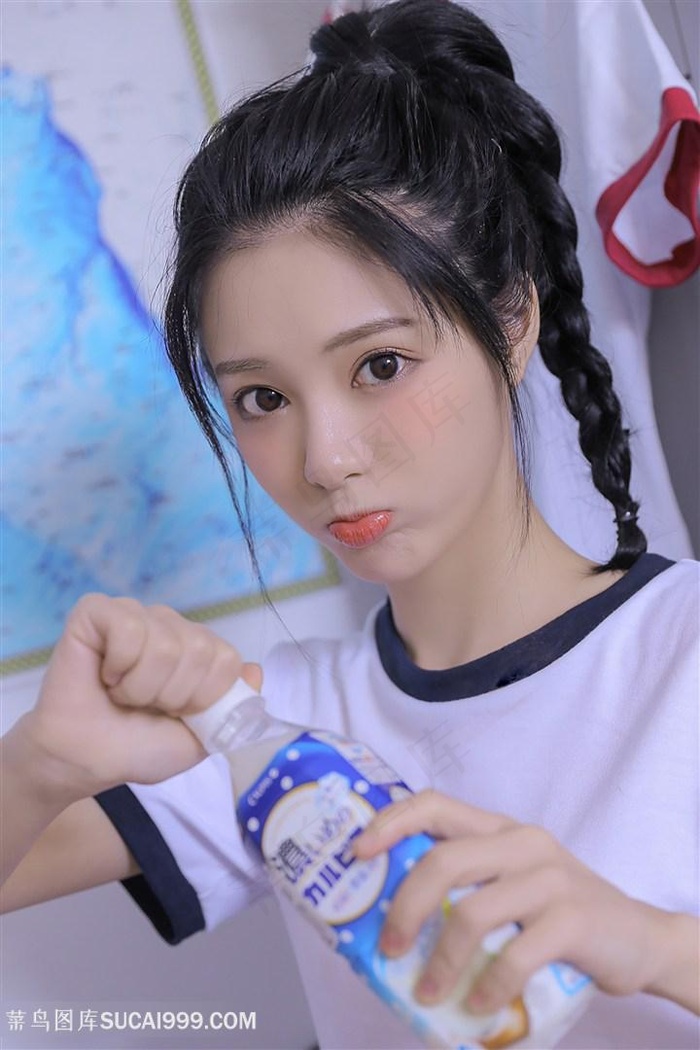 忘带罩子让他吃