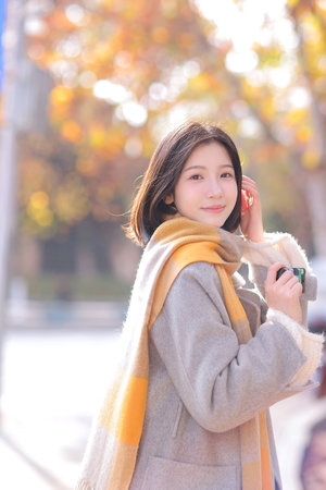 亚洲人人玩人人添人人