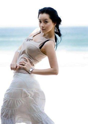 他的巨物撑开她的花缝视频