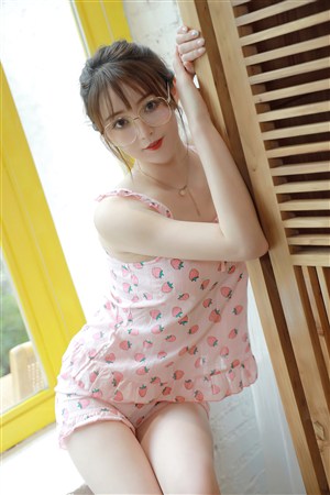 韩国电影年轻的阿姨