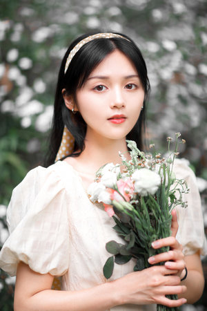 freezframe丰满少妇