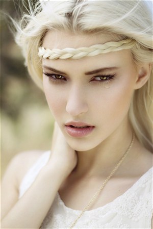 日韩av一中美av一中文字慕