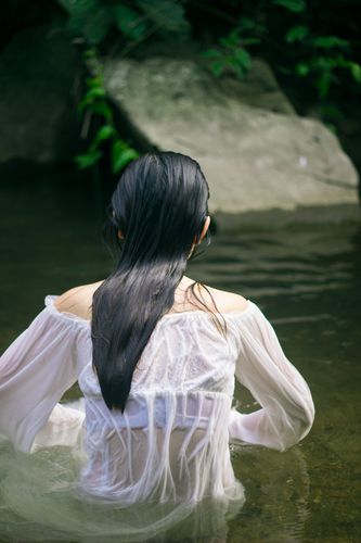 巾帼枭雄之义海豪情粤语