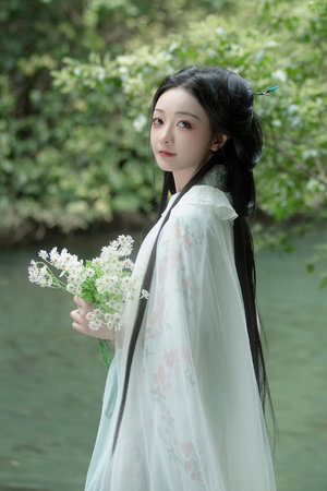 儿媳妇和公公电影