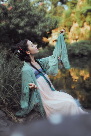 一个人免费播放观看在线