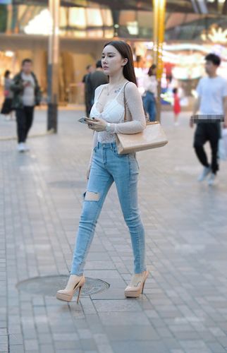 情欲旺盛的少妇小说