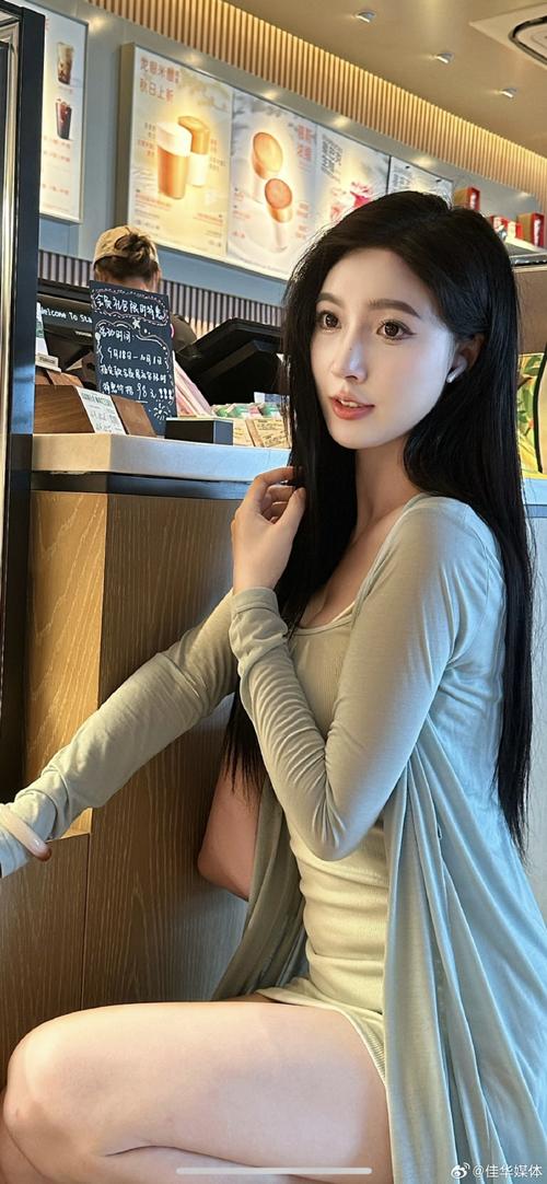 江山为聘任嘉伦谭松韵