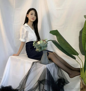 猛草我的小白嫩女友