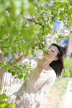 被十几个男人扒开腿猛戳h文