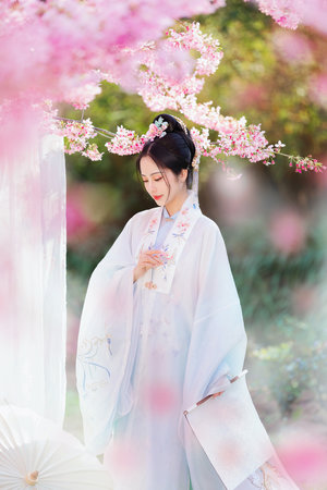 日韩美女福利视频会