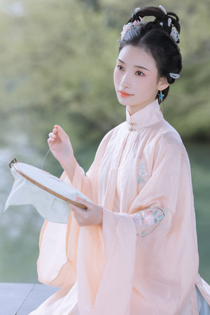 老师又湿又紧我要进去了