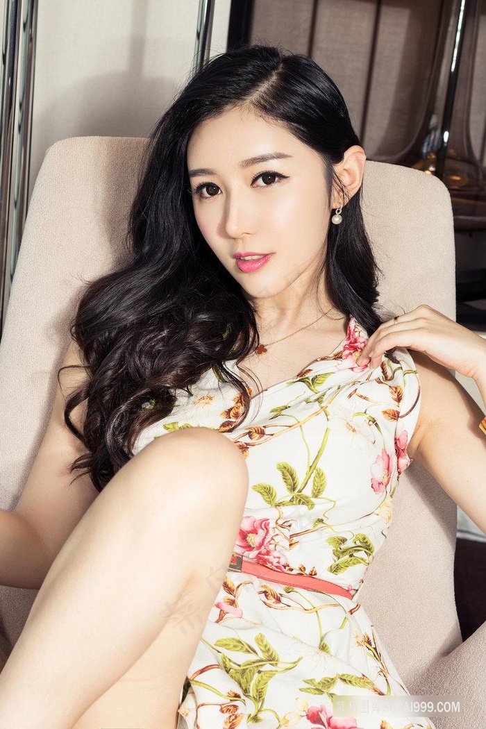 打扑克剧烈运动视频