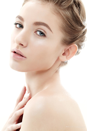 北条麻妃舔阴逼高清版