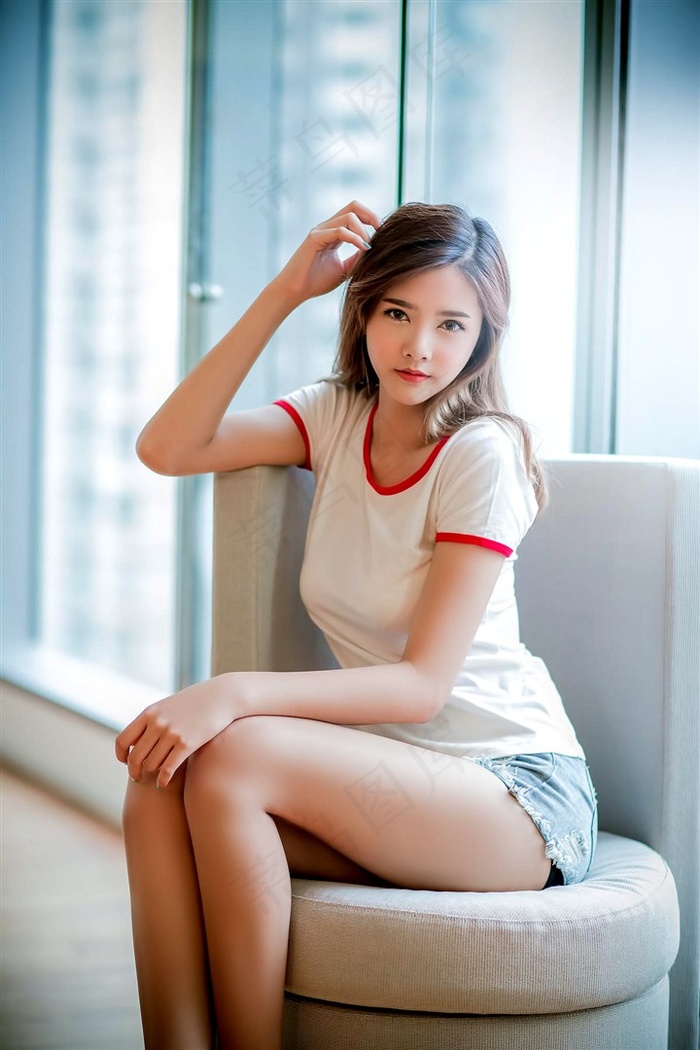 俄罗斯海滩piss女厕所