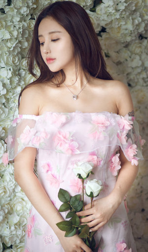 妈妈总是光着在我面前