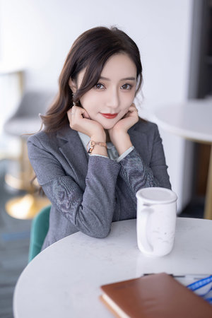 伺候不了喊闺蜜一起3p