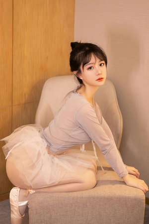 不羁的美女电影