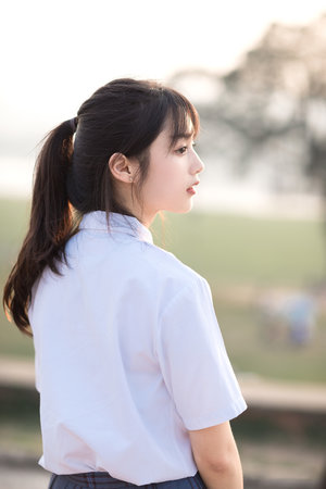 亚洲欧美久久专区