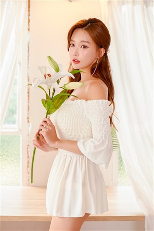 伊人久久五月丁香综合中文亚洲