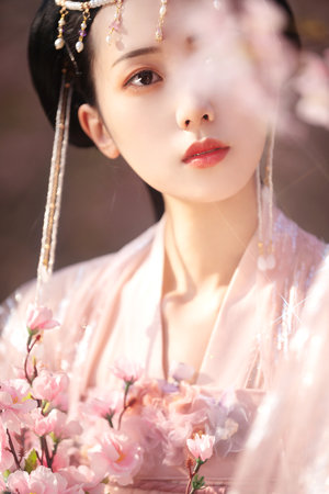 四月女友电影免费播放完整版