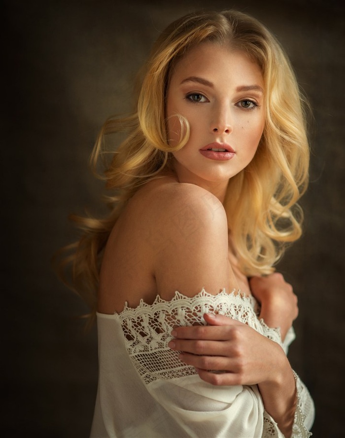 禁止的爱浴室完吃奶完整版