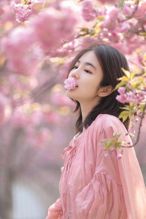 年轻漂亮的妹妹