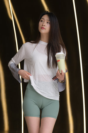 嫩模gogo大尺度人体