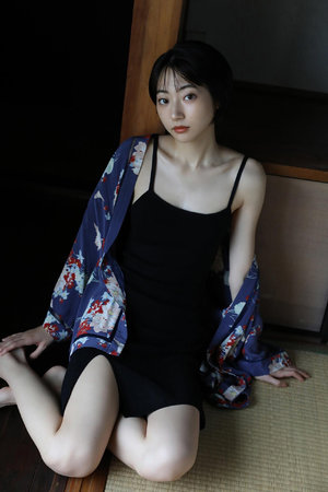 v日韩精品v国产精品