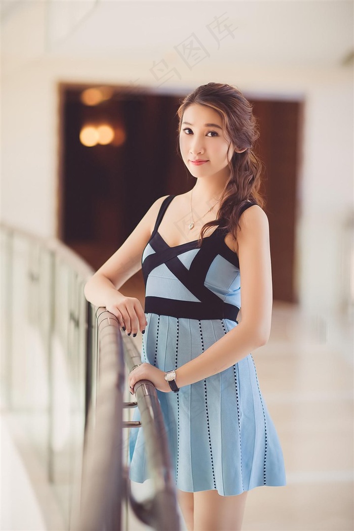 俄空姐第一季免费观看