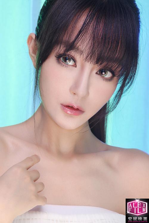 姐姐的朋友在完整5视频带翻译