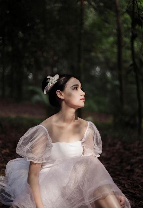 刘嘉玲仓库八分钟无删减